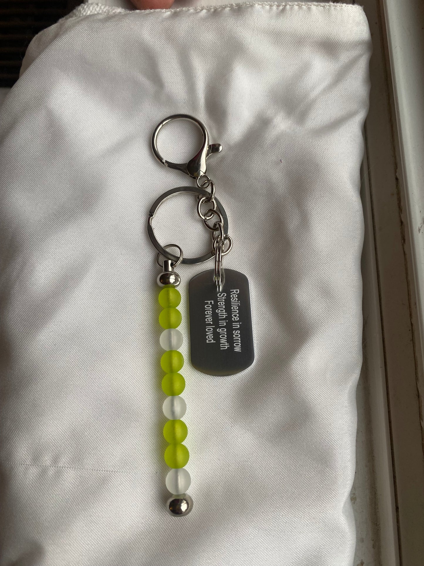 Gift for Loss – Memorial Keychain, Sympathy Keepsake, In Memory of Loved One (Green)